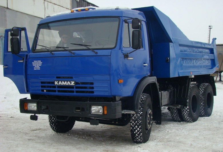 Грузовик камаз 55111