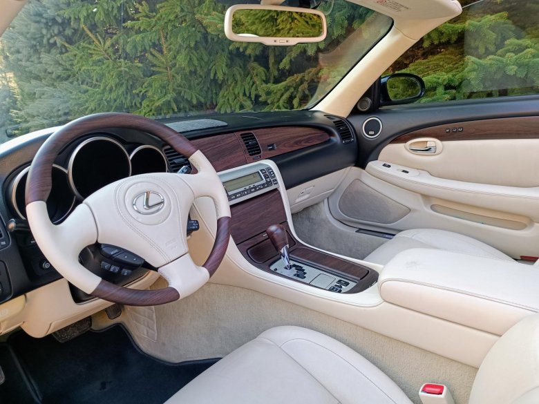 Lexus sc430 салон