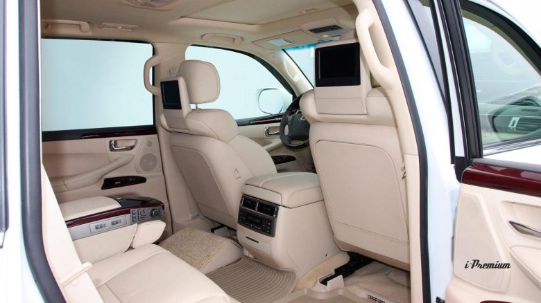 Lexus lx 570 белый салон