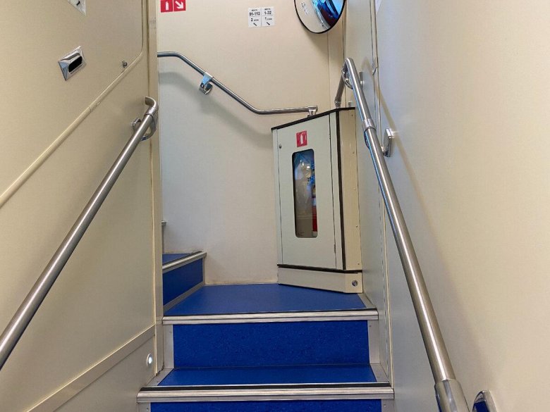 Двухэтажный поезд 104ж адлер