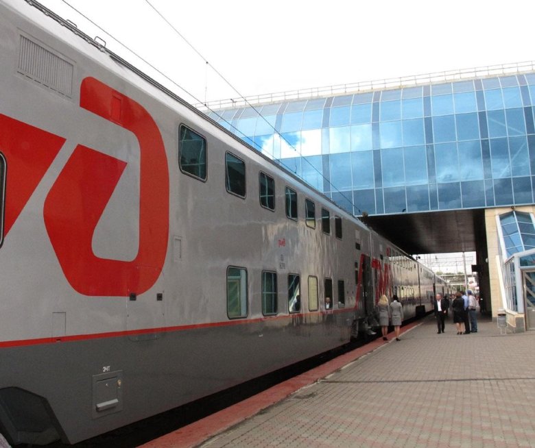 Фирменный поезд «кавказ/двухэтажный состав» 003с кисловодск — москва