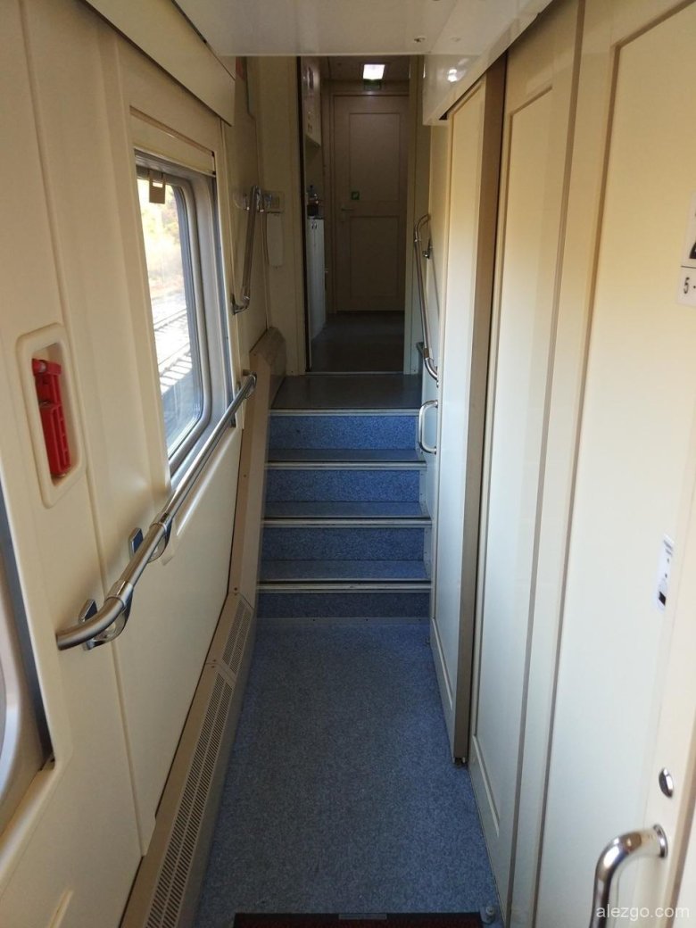 Поезд северная пальмира двухэтажный санкт петербург адлер