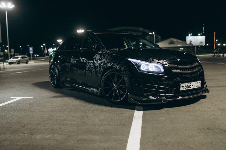 Chevrolet cruze black tuning