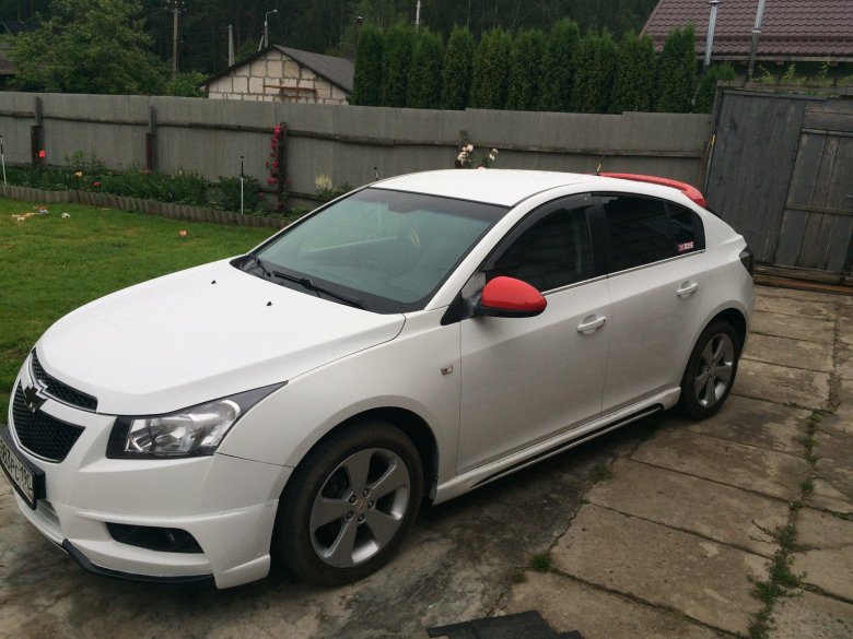 Chevrolet cruze 2013 хэтчбек