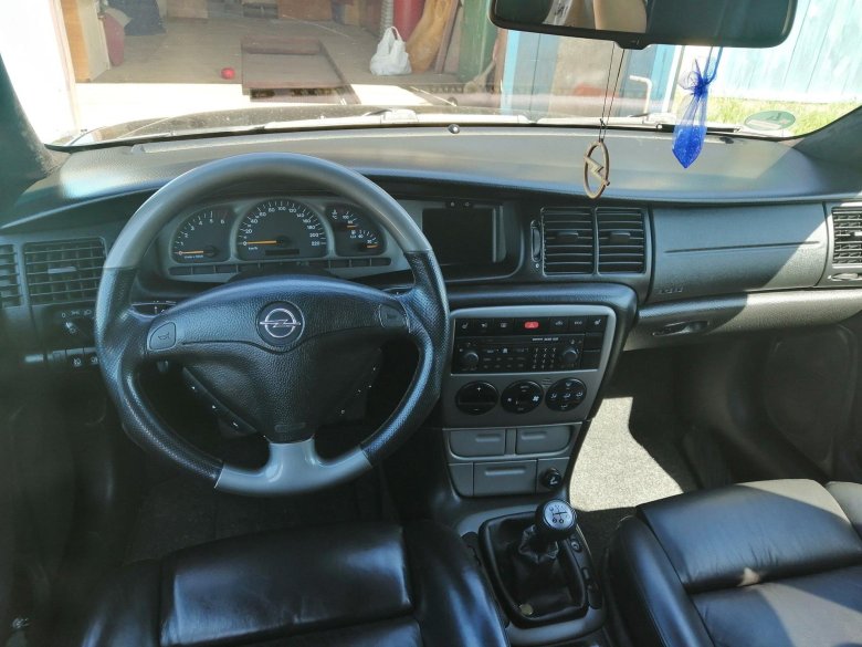 Opel vectra b 2002 салон