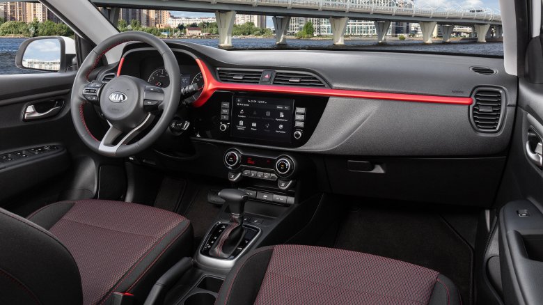 Kia rio 2021 салон