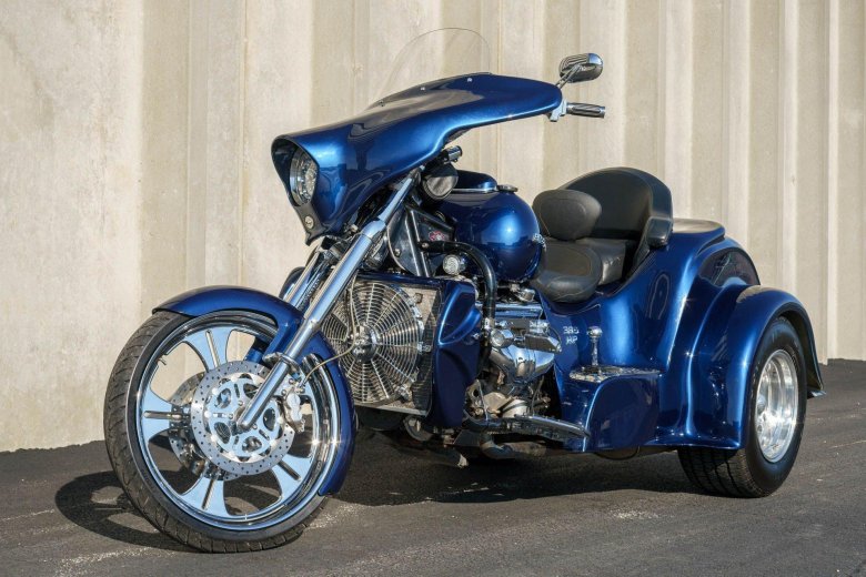 Boss hoss v8 трицикл