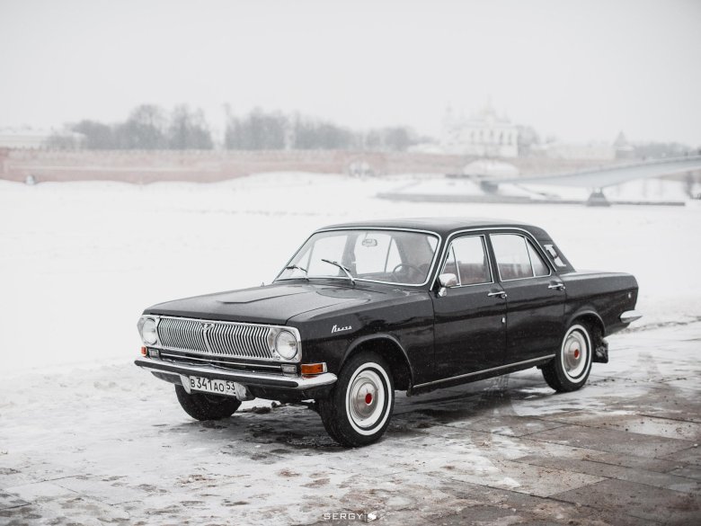 Газ 24 волга черная