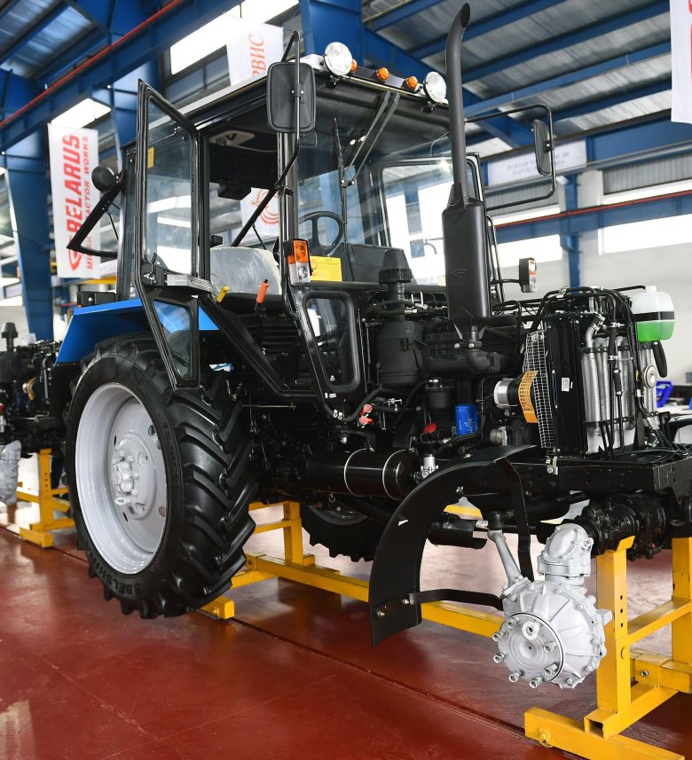 Завод трактор беларус в таджикистан