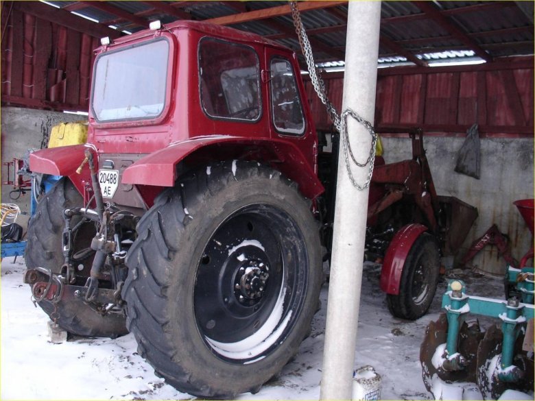 Трактор юмз 8244.2