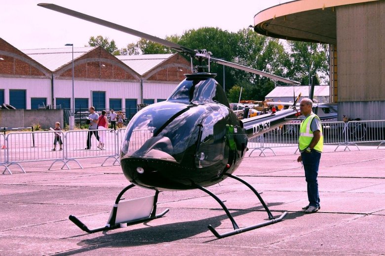 Вертолет робинсон