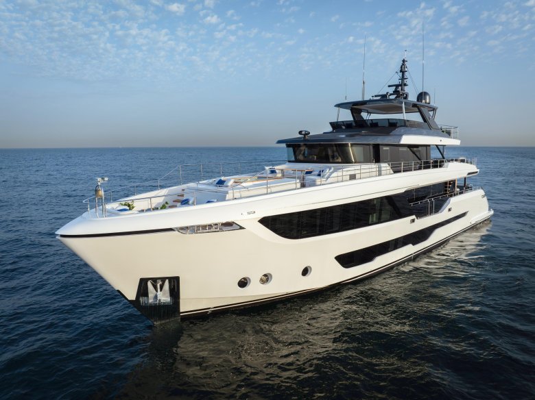 Custom line navetta 42