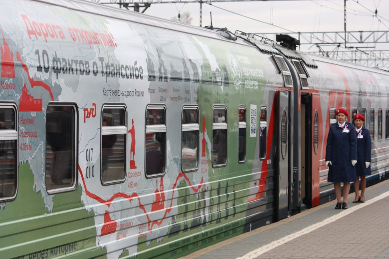 Фирменный поезд россия 001м владивосток москва