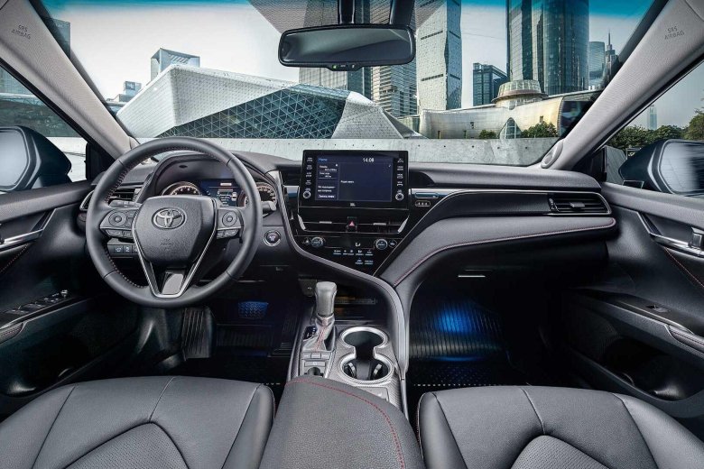 Toyota camry 2020 салон