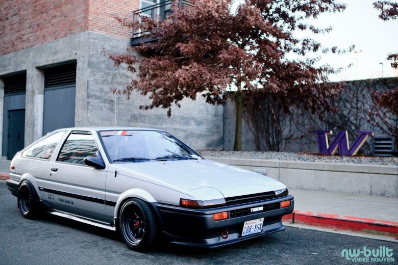 Toyota corolla ae 86 trueno