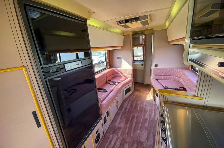 Автодом fleetwood bounder