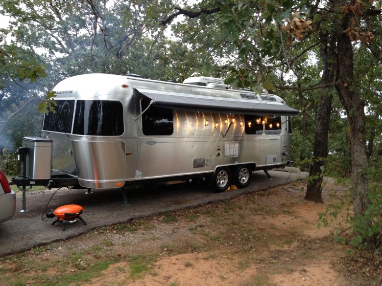 Автодом airstream