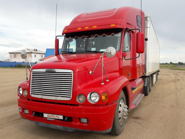 Грузовики фредлайнер