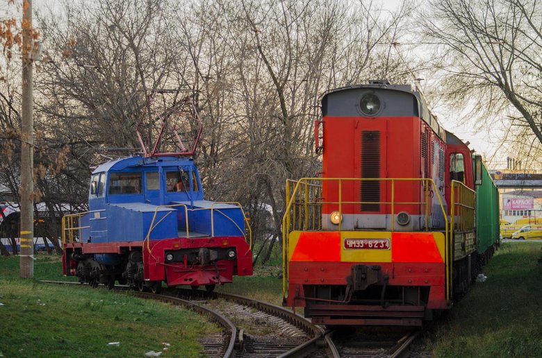 Маневровый локомотив чмэ3