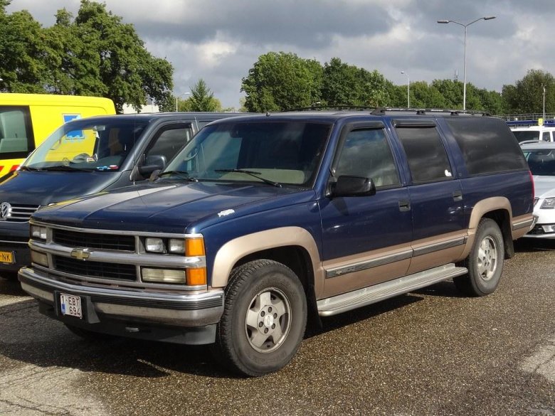 Chevrolet tahoe suburban 1999
