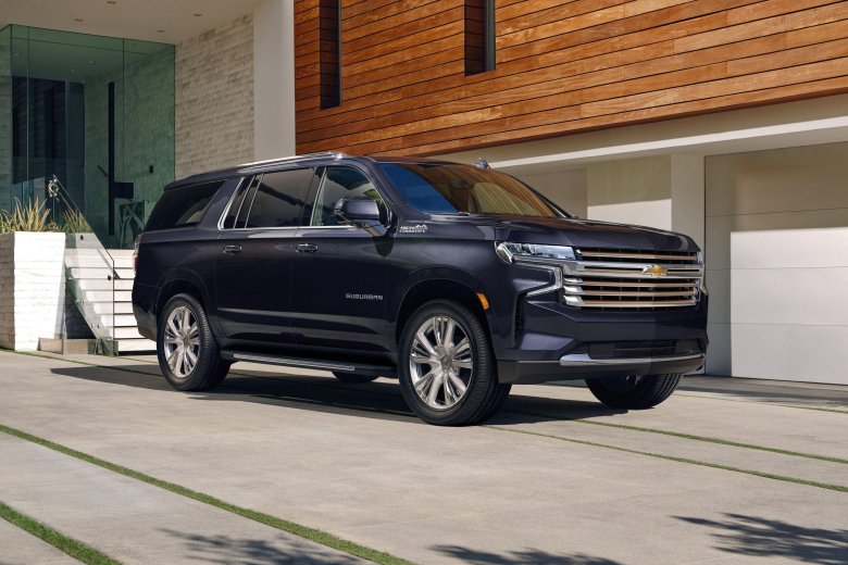 Шевроле субурбан 2023