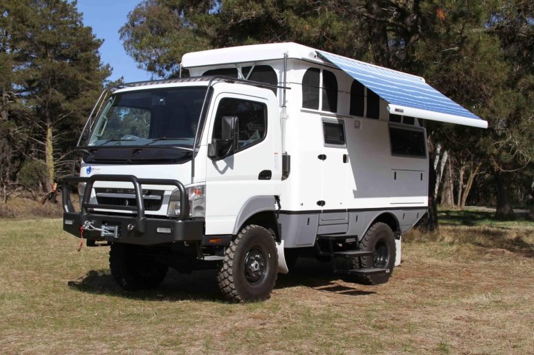 Mitsubishi canter 4x4 earthcruiser