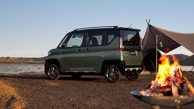 Mitsubishi delica mini 2023
