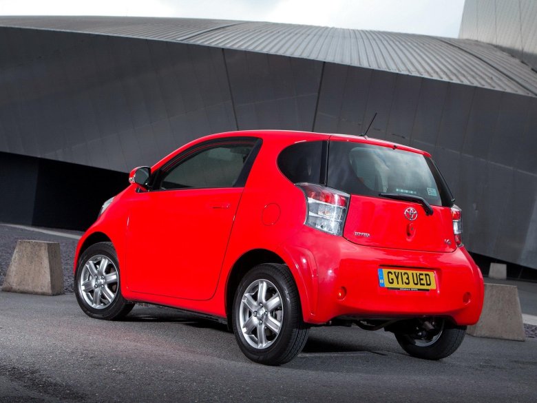 Тойота ярис трехдверная