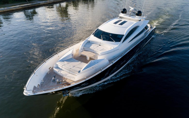 Sunseeker predator 80
