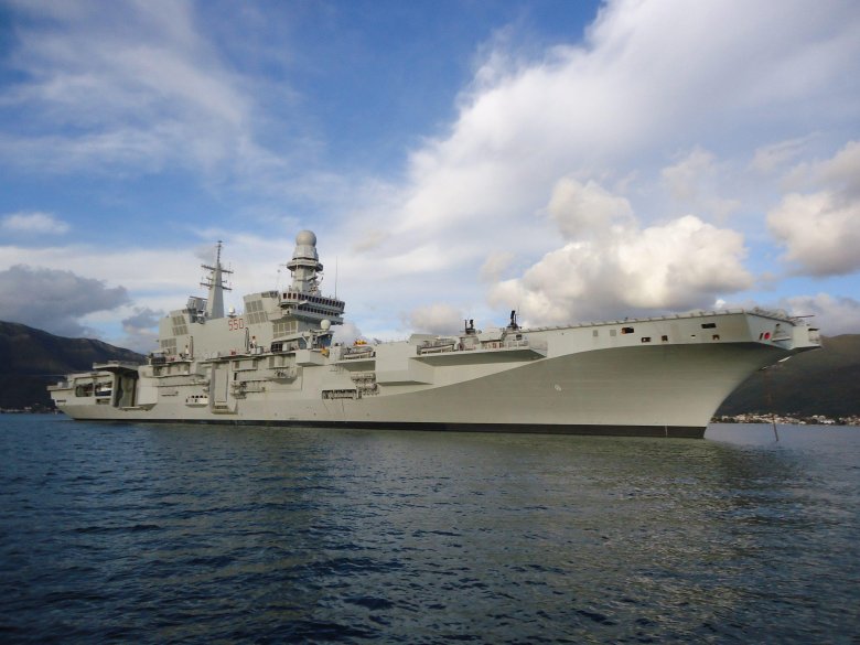 Авианосец италии кавур