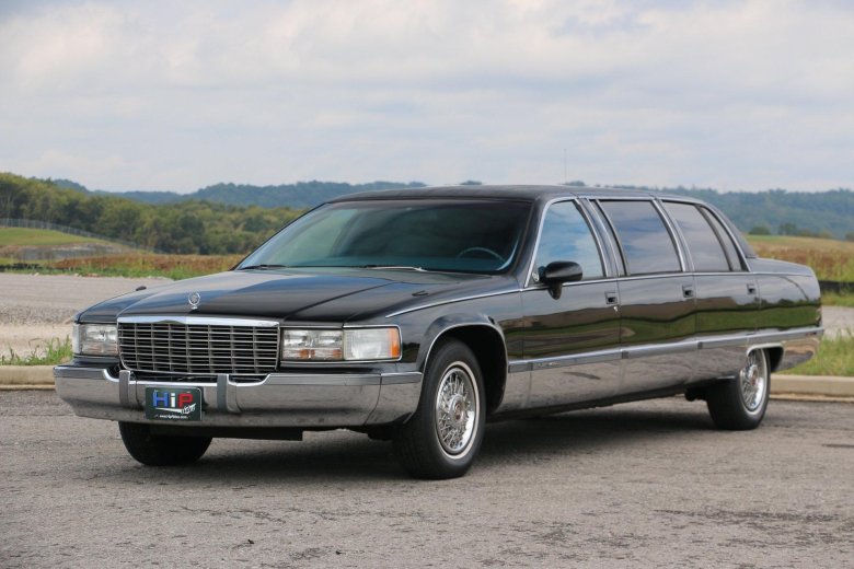 Cadillac fleetwood limousine 1994