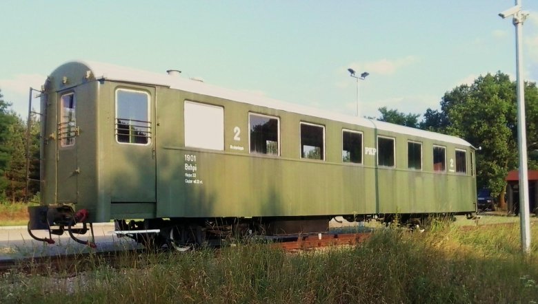 Узкоколейный вагон пафаваг
