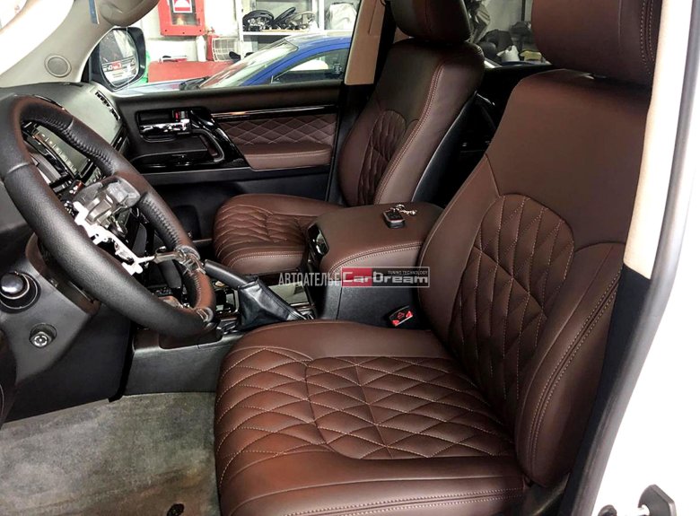 Кожаный салон toyota land cruiser 200