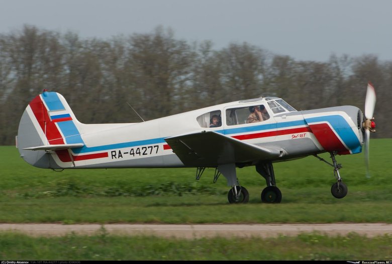 Самолёт як-18т