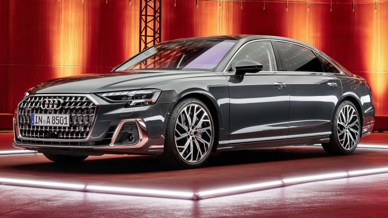 Ауди а8 2022
