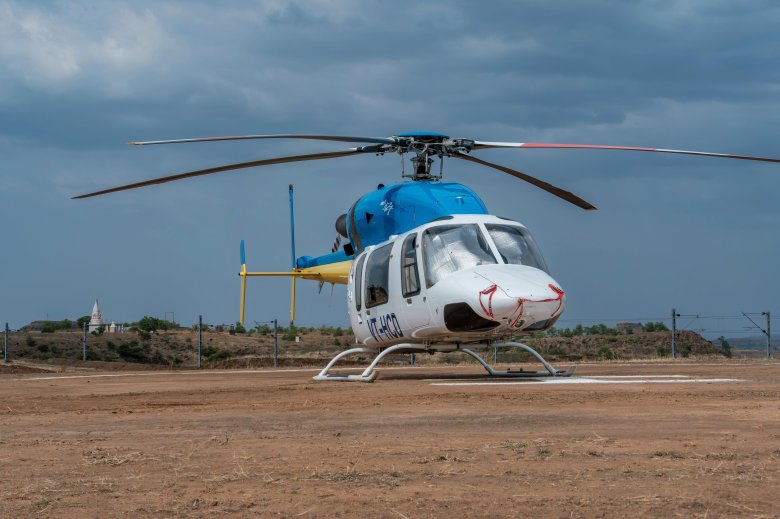 Белл 47 вертолет