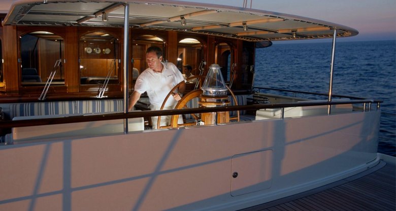 Парусная яхта athena (90 метров)