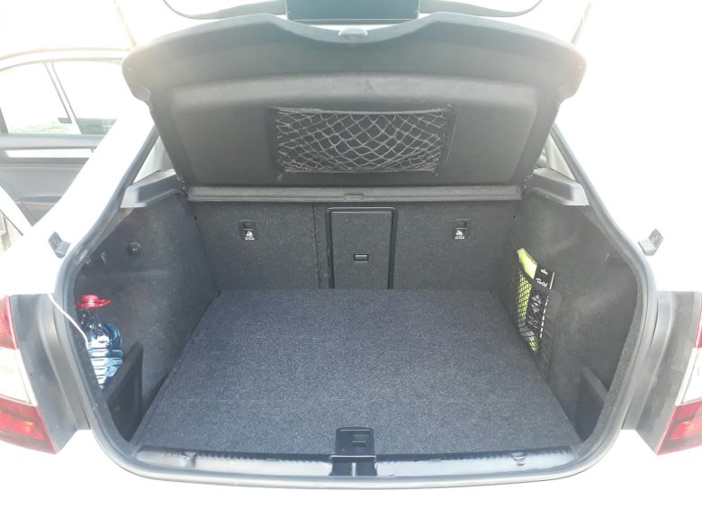 Шкода рапид 2019 багажник