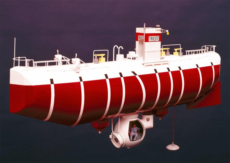 Глубоководный батискаф триест