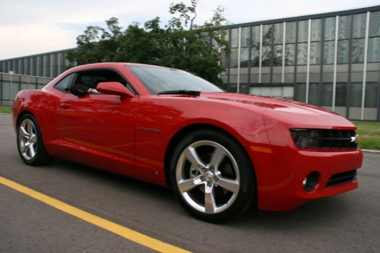 Chevrolet camaro 2010 года