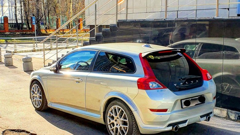 Volvo хэтчбек