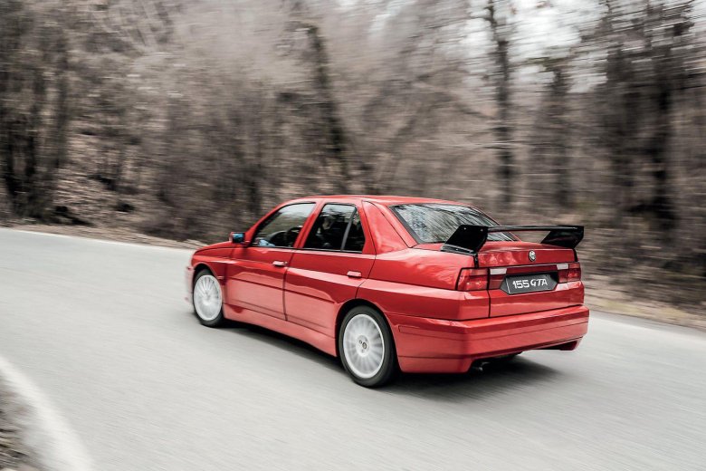 Alfa romeo 155 gta