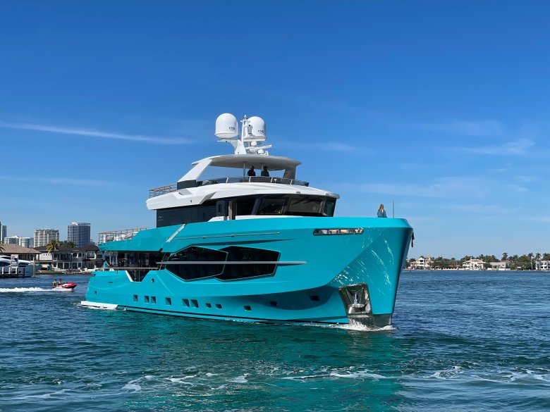 Яхта numarine 32 xp