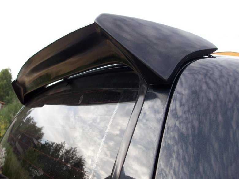 Задний спойлер нива шевроле