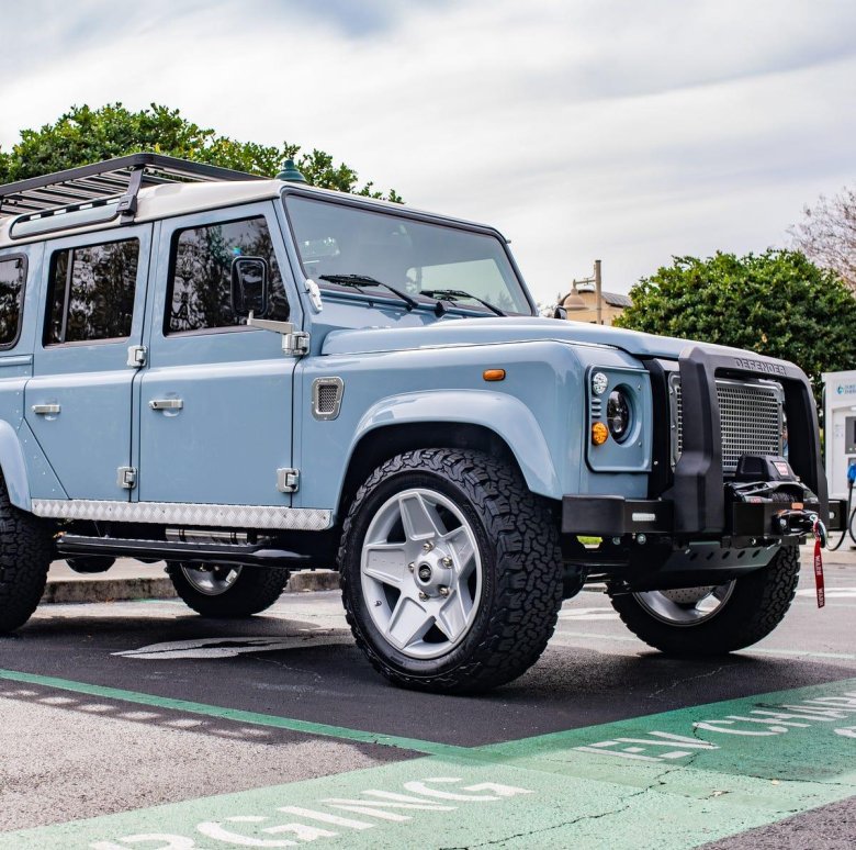 Defender land rover