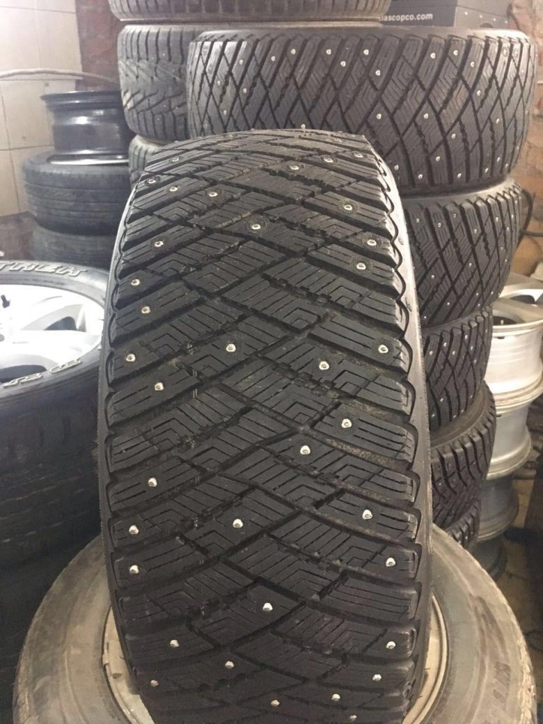 Зимняя шипованная резина goodyear