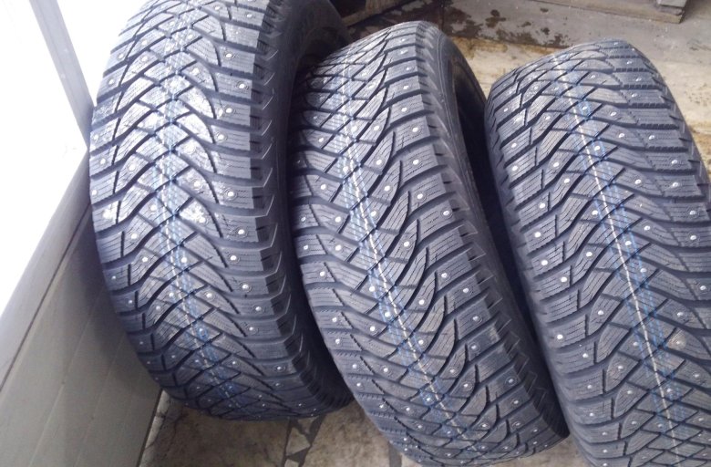 Goodyear ultragrip arctic 2 225