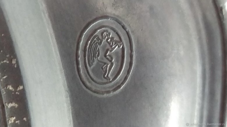 Клеймо на тарелке