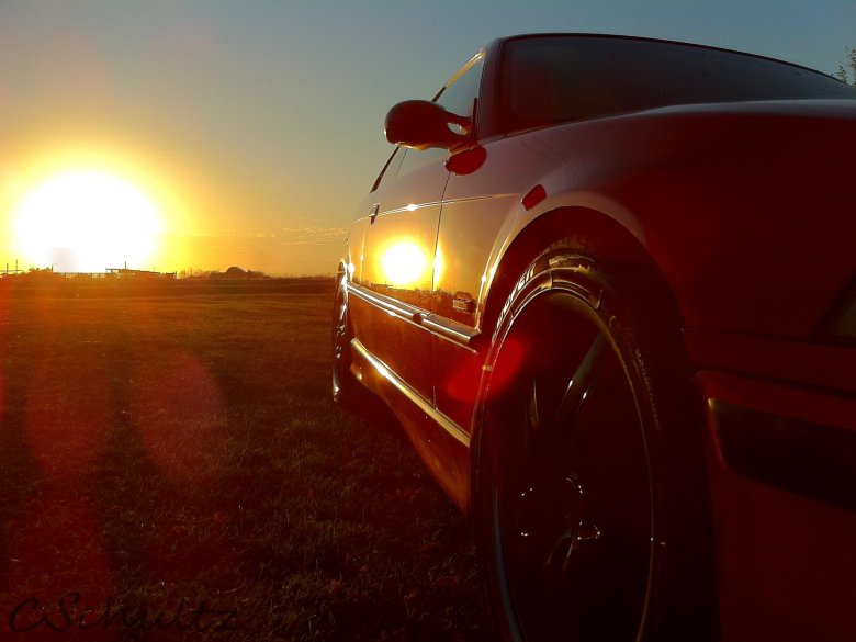 Машина на закате