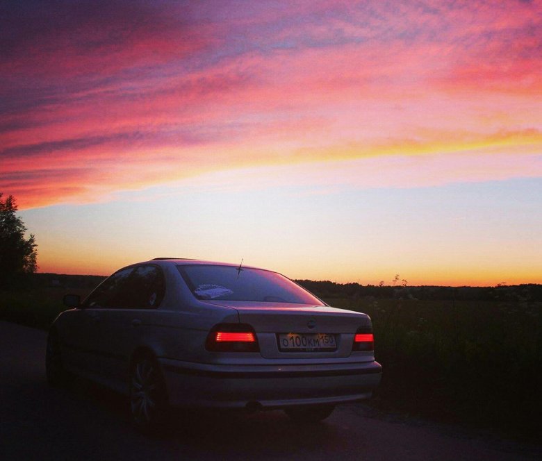 Бмв е34 на закате